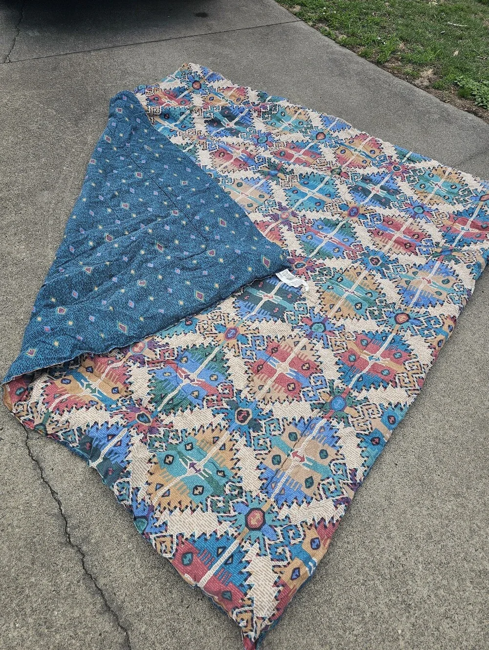 Springs Industries Aztec Queen Comforter Blanket USA Made 50/50 Blend Reversible